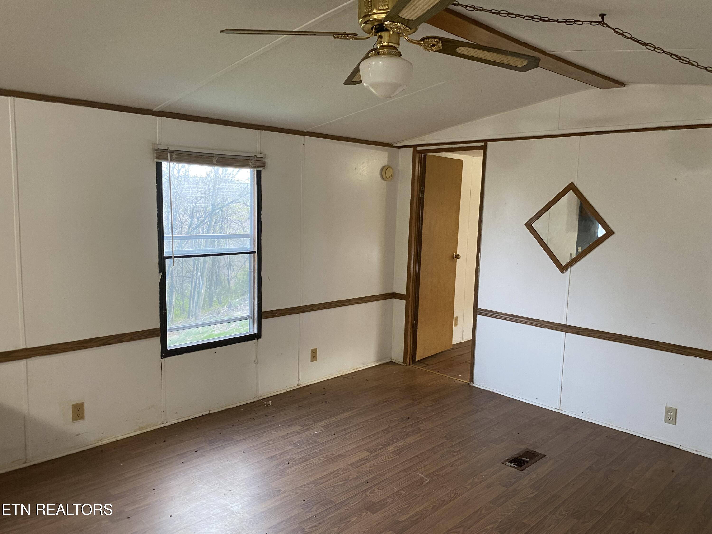 1305 Little Mountain Road Russellville, TN 37860 - Photo 4 of 13 IMG_4265