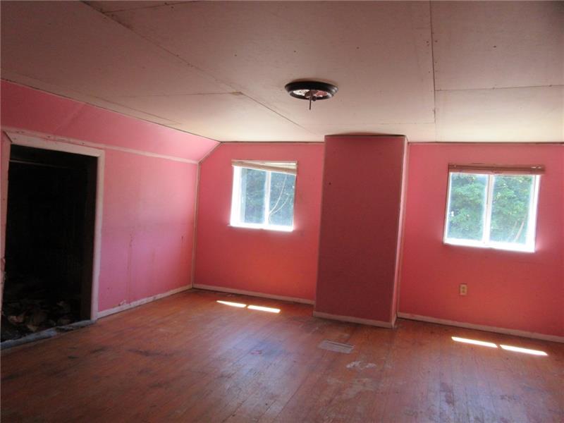 1078 Lone Pine Road Amity, PA 15311 - Photo 14 of 15 Gallery Image 14