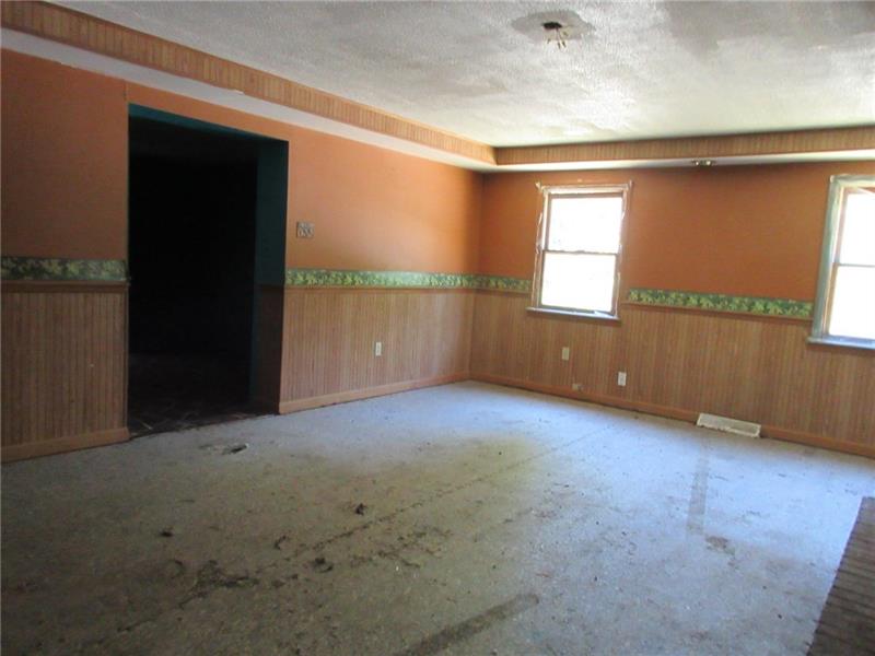1078 Lone Pine Road Amity, PA 15311 - Photo 7 of 15 Gallery Image 7