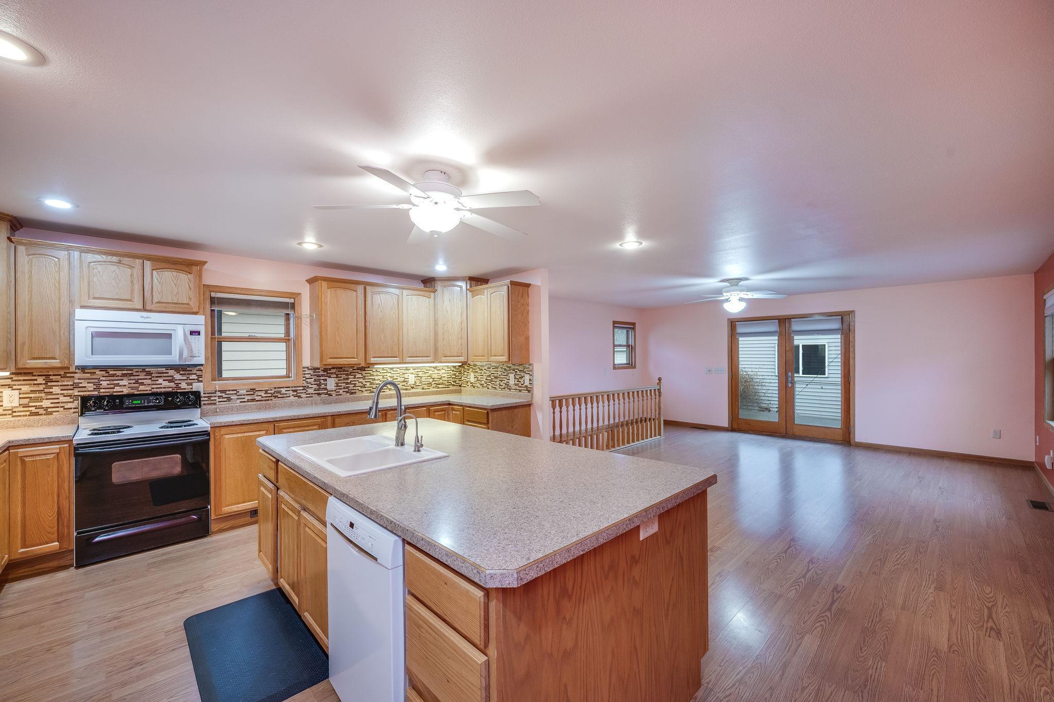 616 Range Street North Mankato, MN 56003 - Photo 14 of 45