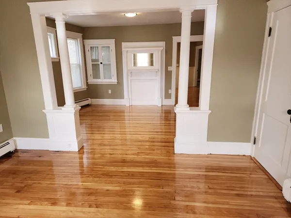$2,200 | 63 Fifth Avenue, Unit 1, Worcester, MA 01607