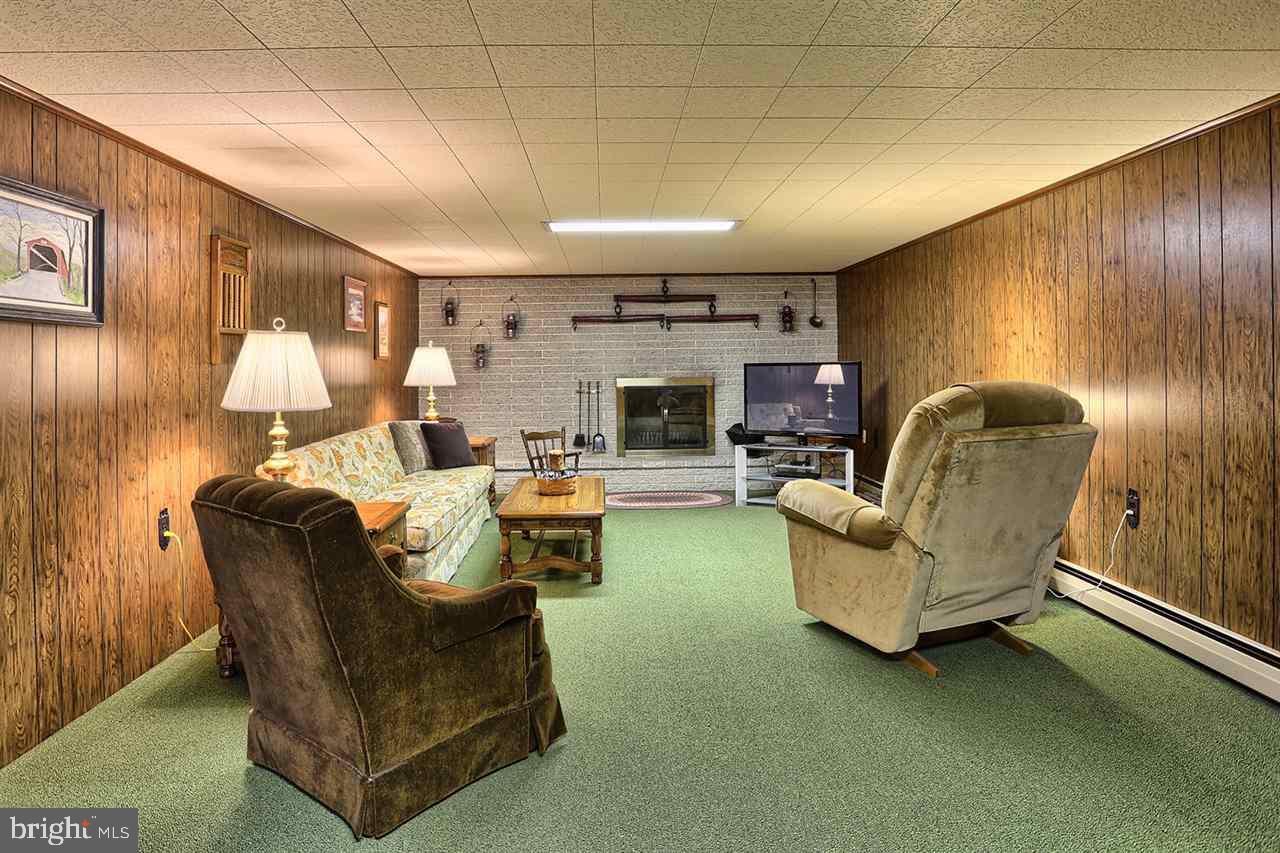879 Alexander Spring Road Carlisle, PA 17015 - Photo 15 of 25 Gallery Image 15