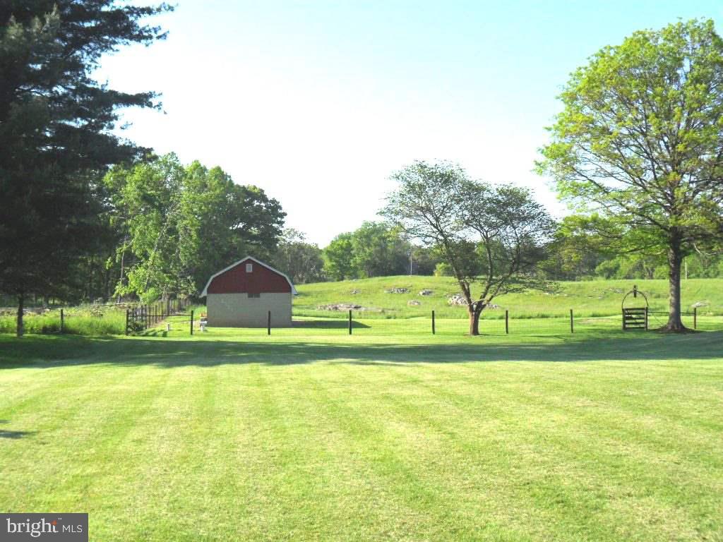879 Alexander Spring Road Carlisle, PA 17015 - Photo 23 of 25 Gallery Image 23