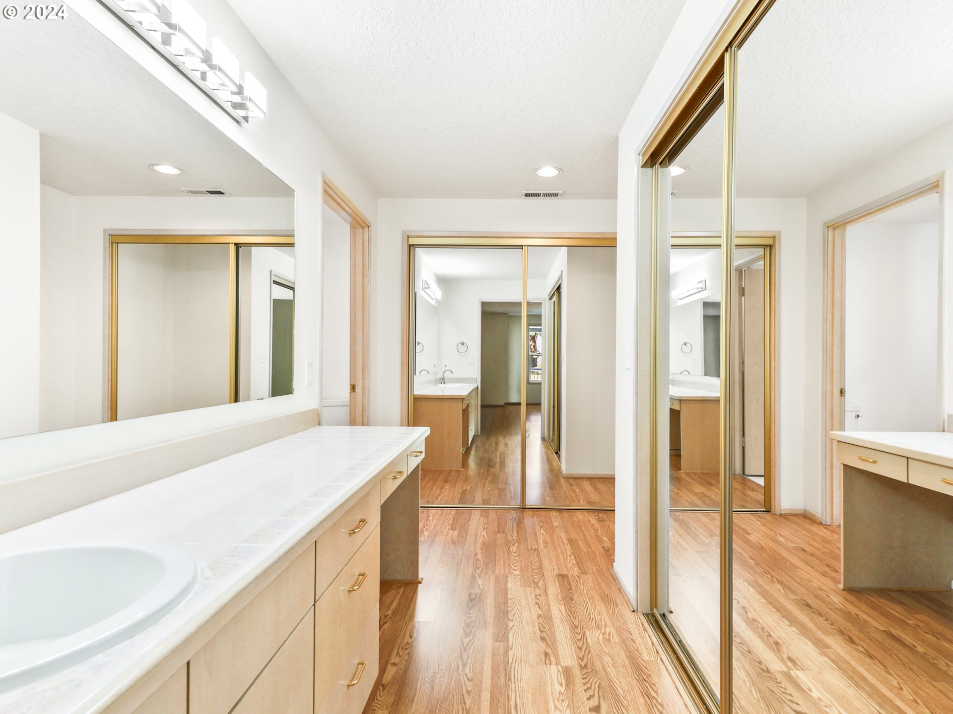 15917 Northeast Union Road, Unit 58 Ridgefield, WA 98642 - Photo 23 of 46 Bathroom, Attached