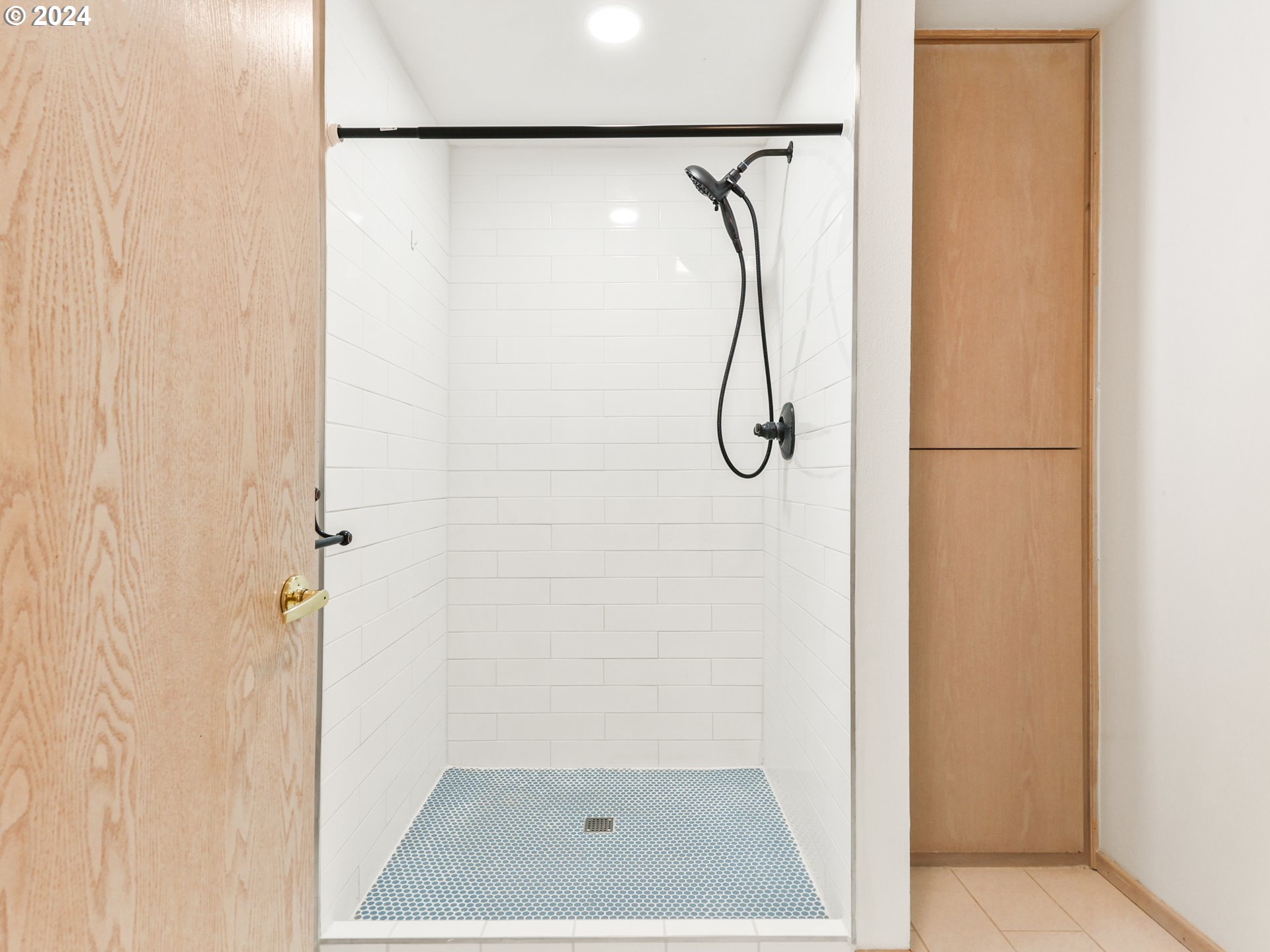 15917 Northeast Union Road, Unit 58 Ridgefield, WA 98642 - Photo 25 of 46 Bathroom, Attached