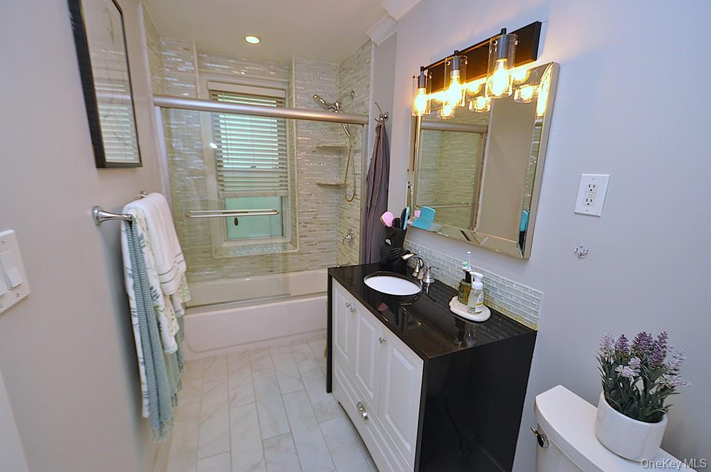 280 Bronxville Road, Unit 4O Bronxville, NY 10708 - Photo 30 of 45