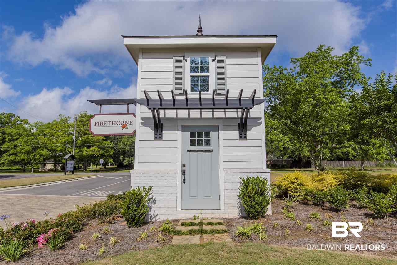 341 Hemlock Drive Fairhope, AL 36532 - Photo 3 of 14