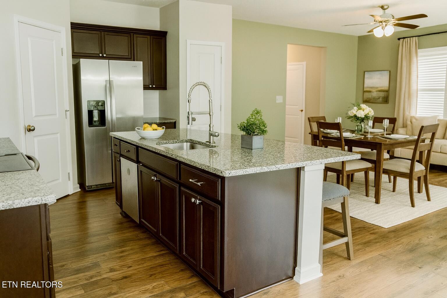 6 Lilac Court Clinton, TN 37716 - Photo 3 of 31 541026CC-EEFD-4D0B-A8BB-6A25A46E2572