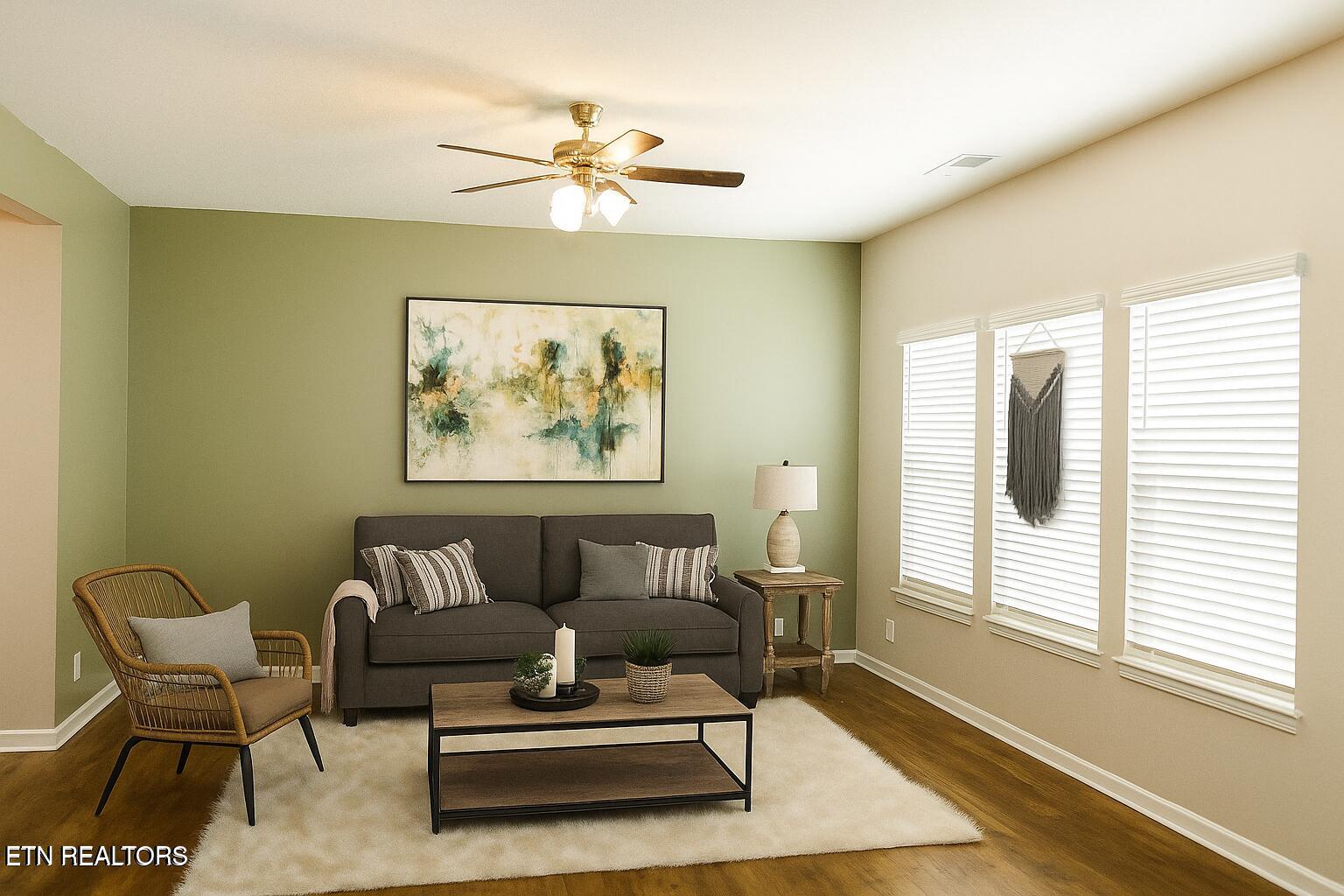 6 Lilac Court Clinton, TN 37716 - Photo 5 of 31 living room