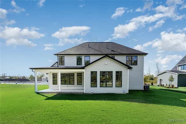 $1,124,900 | 5201 Kandefer's Trail, Buffalo, NY 14221