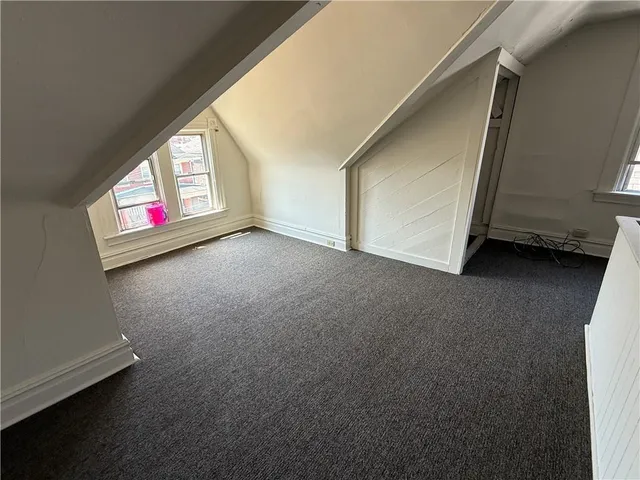 $112,000 | 122 Greydon Avenue, McKees Rocks, PA 15136