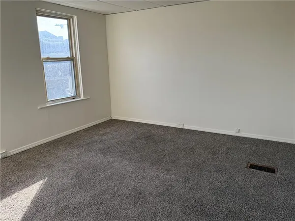 $105,000 | 122 Greydon Avenue, McKees Rocks, PA 15136