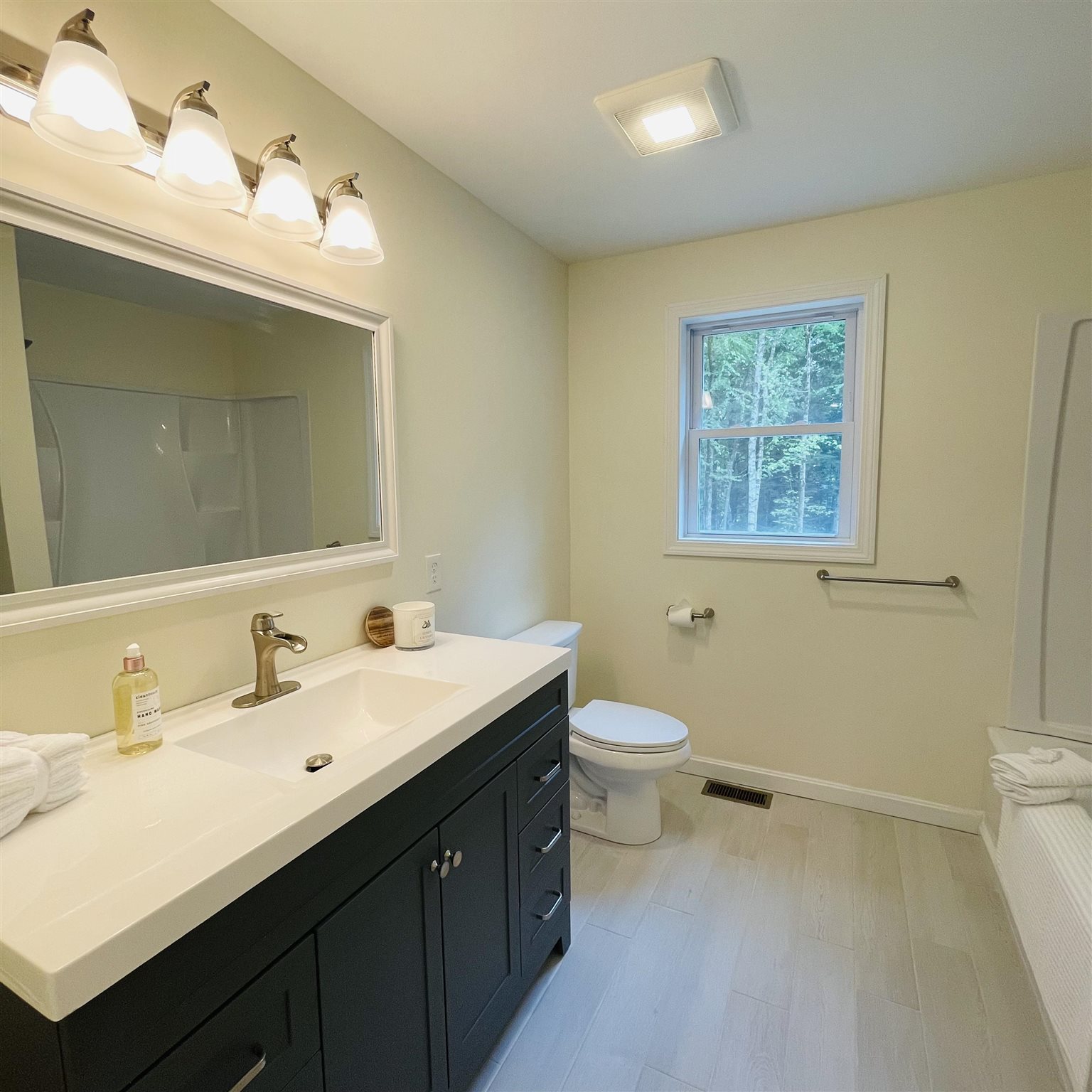 191 Davison Road Henniker, NH 03242 - Photo 12 of 28 Gallery Image 12