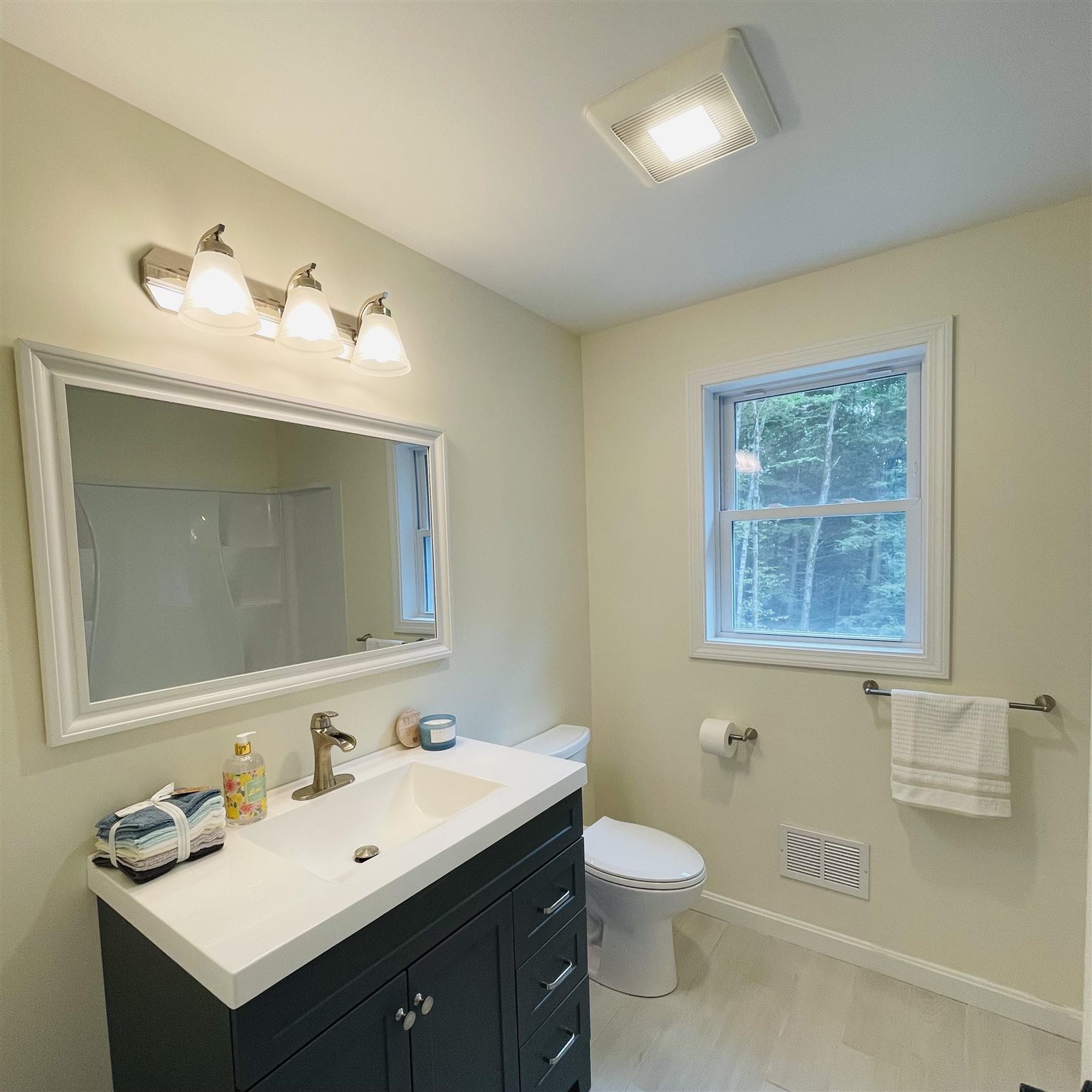 191 Davison Road Henniker, NH 03242 - Photo 13 of 28 Gallery Image 13