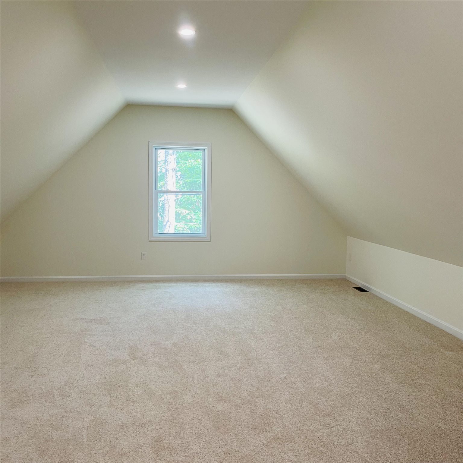 191 Davison Road Henniker, NH 03242 - Photo 16 of 28 Gallery Image 16