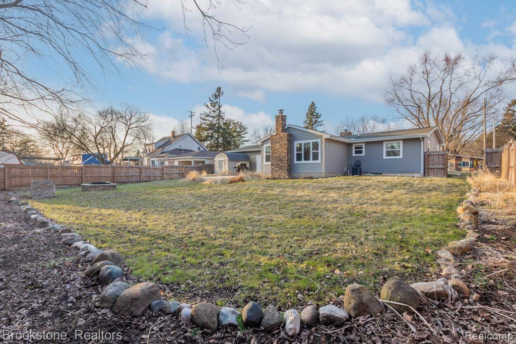 406 5th Street Fenton, MI 48430 - Photo 40 of 43 Gallery Image 40