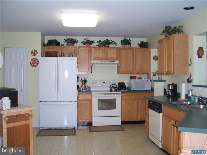 10 West Weatherly Road New Castle, DE 19720 - Photo 4 of 25 Gallery Image 4
