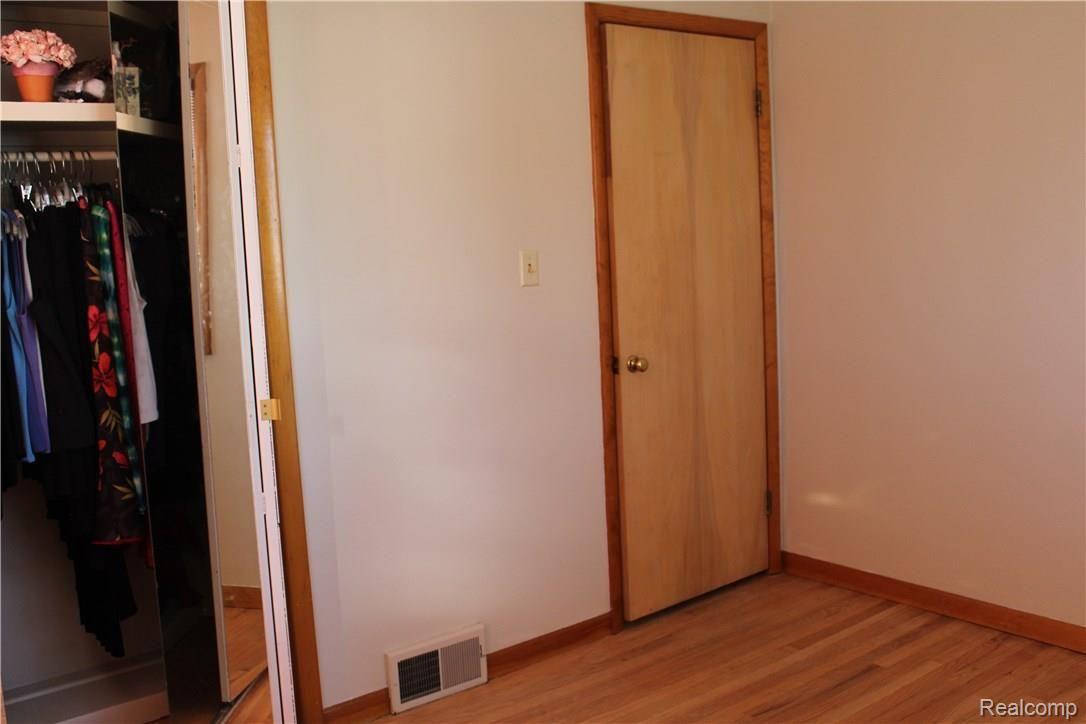 28391 Bay Tree Road Farmington, MI 48334 - Photo 53 of 74 IMG_0032.JPG