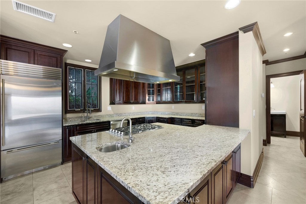 22 Fox Hole Road Ladera Ranch, CA 92694 - Photo 12 of 39 Kitchen