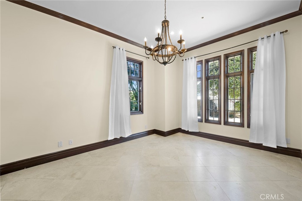 22 Fox Hole Road Ladera Ranch, CA 92694 - Photo 20 of 39 Downstairs Primary en-suite Bedroom