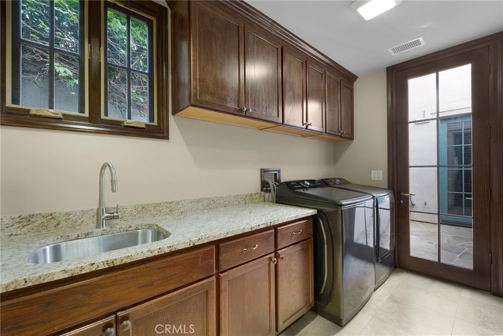 22 Fox Hole Road Ladera Ranch, CA 92694 - Photo 22 of 39 Laundry Room