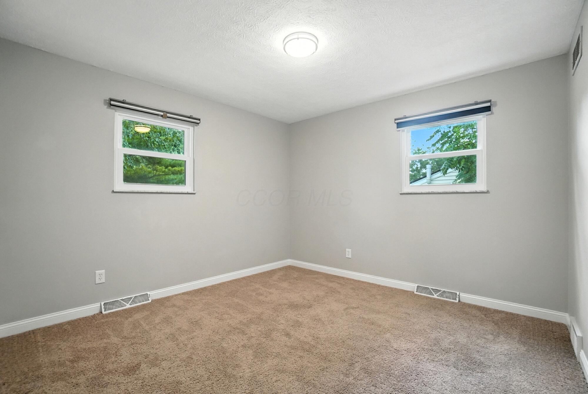 2269 Fishinger Road Upper Arlington, OH 43221 - Photo 49 of 107 2 windows