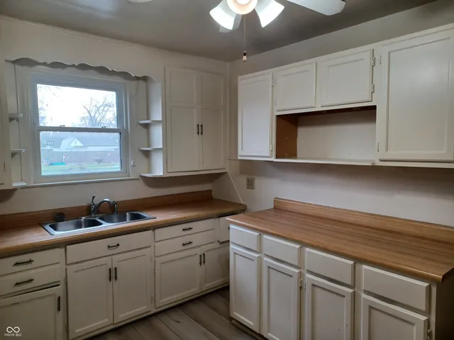 $1,400 | 8750 East New York Street, Indianapolis, IN 46219