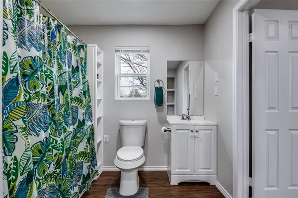 $339,999 | 861 Betty Drive, Terrell, TX 75160