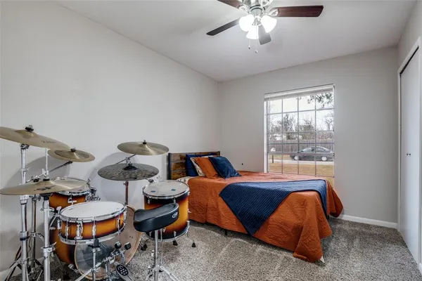 $339,999 | 861 Betty Drive, Terrell, TX 75160