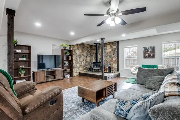 $339,999 | 861 Betty Drive, Terrell, TX 75160