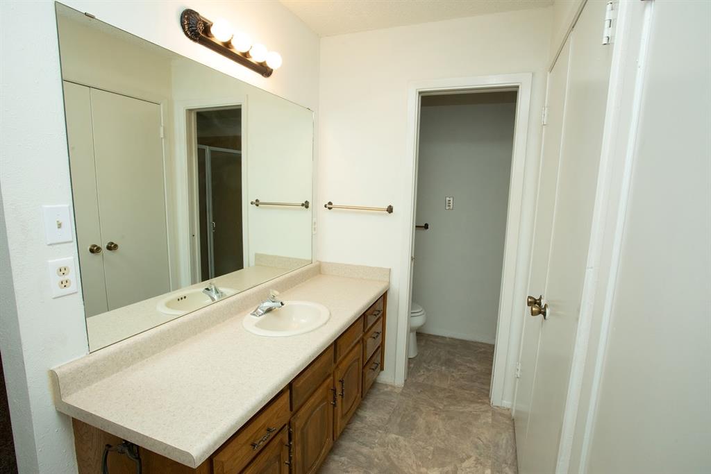 1202 Randy Drive Graham, TX 76450 - Photo 17 of 32 Gallery Image 17