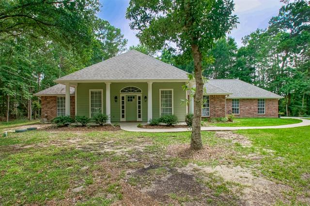 105 Leaf Circle Slidell, LA 70461 - Photo 2 of 44