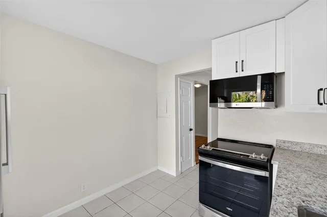 a house view with a outdoor space