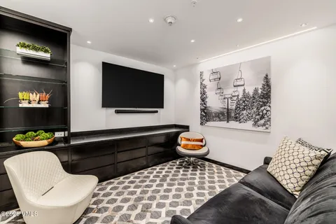$7,500,000 | 728 West Lionshead Circle, Unit R4, Vail, CO 81657