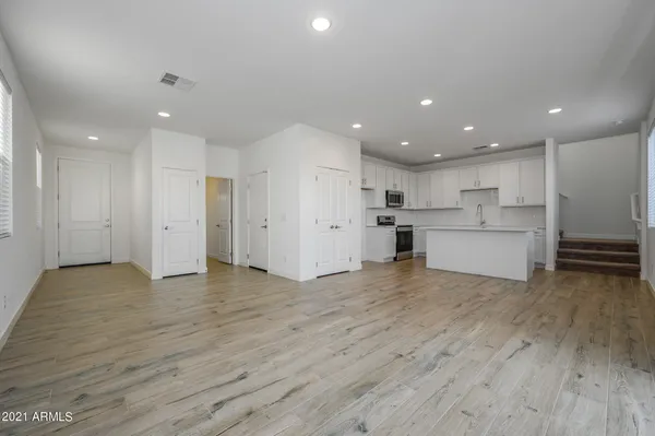 $2,200 | 9517 East Talon Avenue, Mesa, AZ 85212