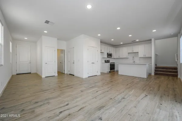 $2,200 | 9517 East Talon Avenue, Mesa, AZ 85212