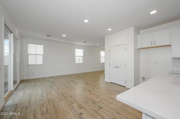 $2,200 | 9517 East Talon Avenue, Mesa, AZ 85212