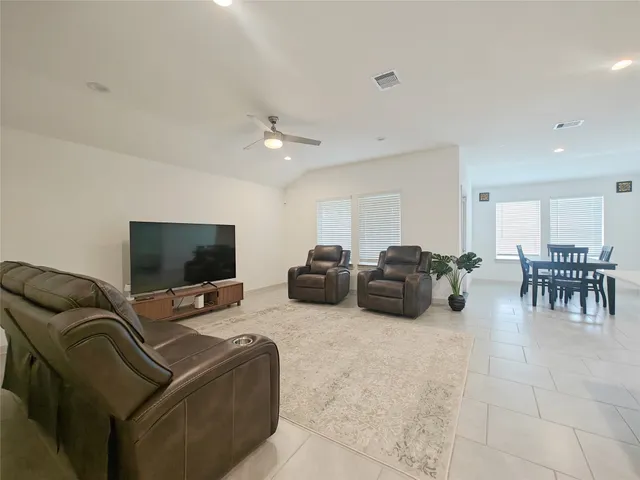 $2,200 | 3935 Gael Run, Katy, TX 77494