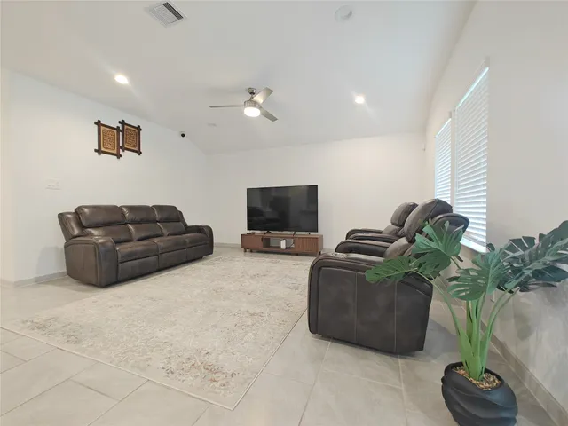 $2,200 | 3935 Gael Run, Katy, TX 77494