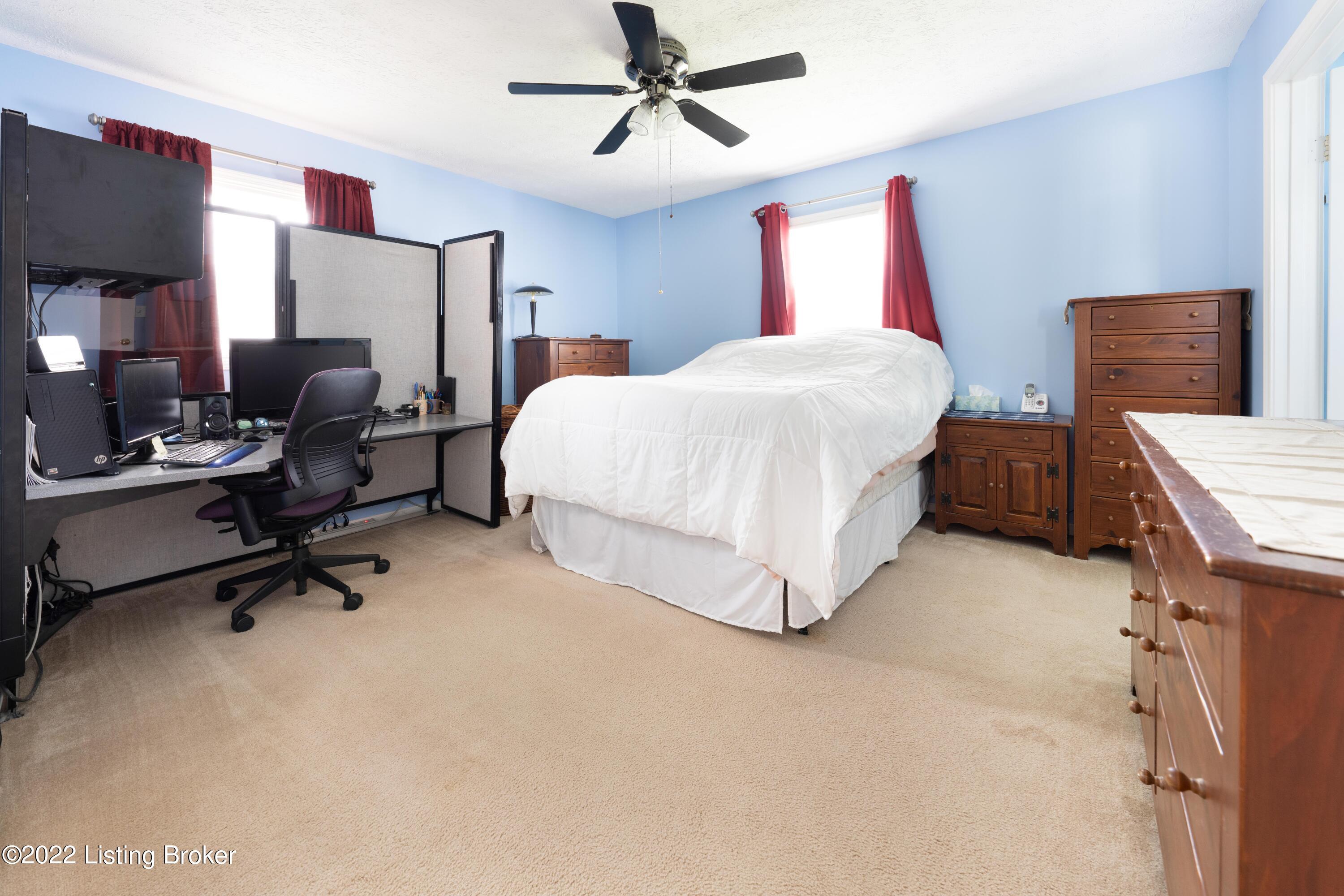 9404 Fairground Road Louisville, KY 40291 - Photo 12 of 34 9404 Fairgrounds Rd-12