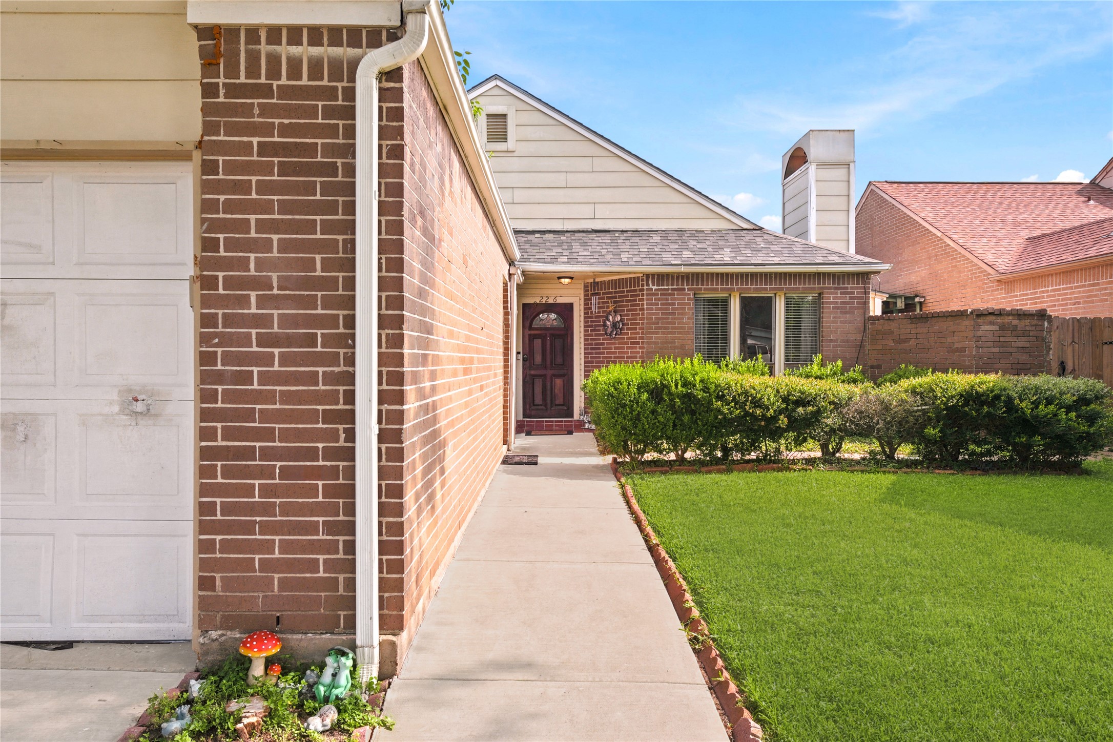 8226 Misty Ridge Lane Houston, TX 77071 - Photo 6 of 37