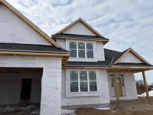 $781,990 | 617 Talbots Woods Drive, Oconomowoc, WI 53066