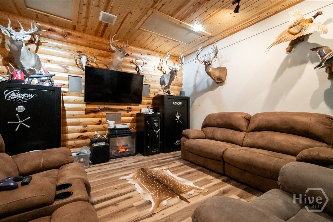 2893 Whitlow Ridge Drive Bishop, GA 30621 - Photo 31 of 58 Man cave in detached garage