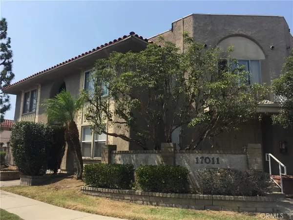 $2,500 | 17011 Sims Lane, Unit 6, Huntington Beach, CA 92649