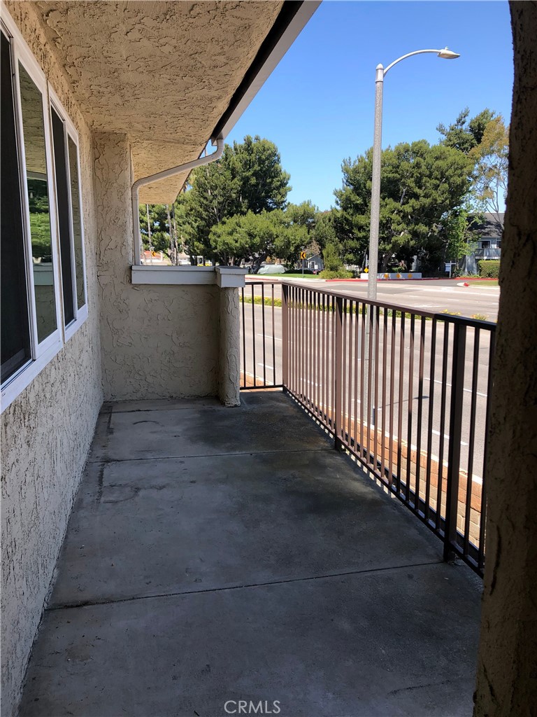 17011 Sims Lane, Unit 6 Huntington Beach, CA 92649 - Photo 16 of 19 a view of a balcony