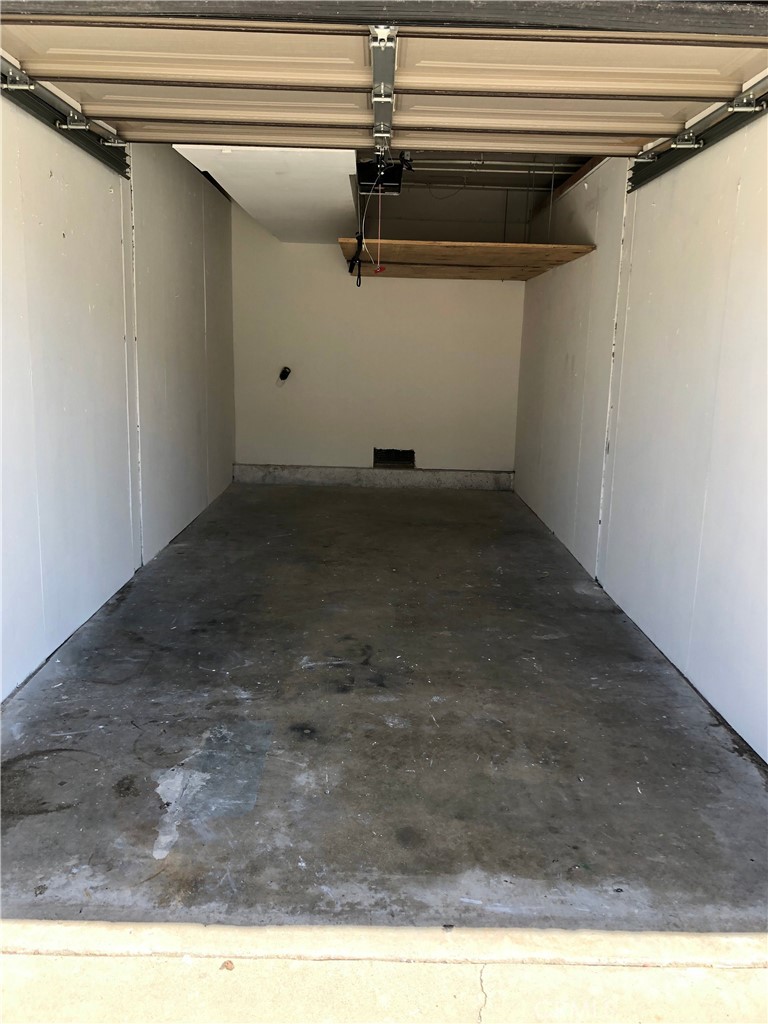 17011 Sims Lane, Unit 6 Huntington Beach, CA 92649 - Photo 18 of 19 a view of a room