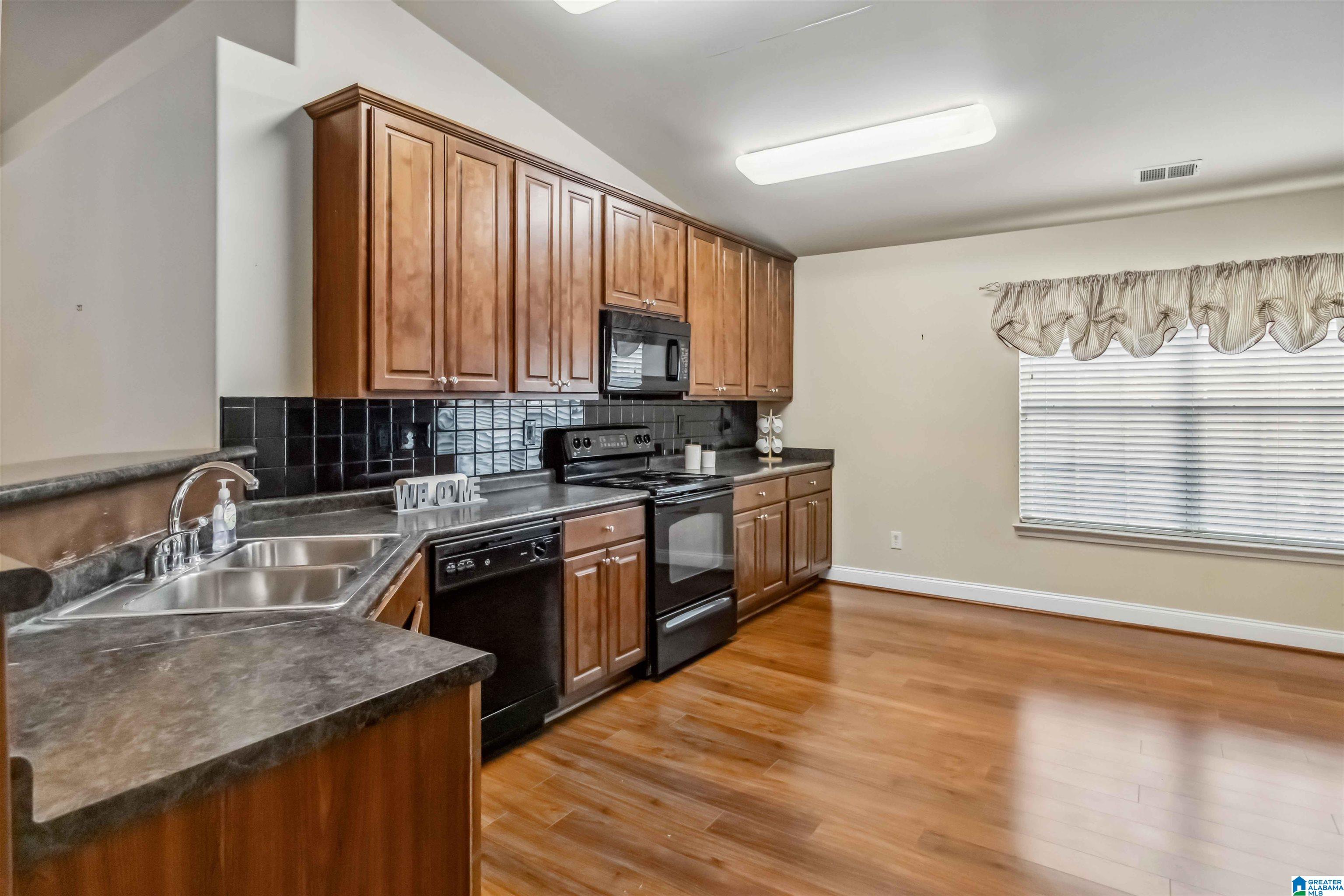 316 Stoney Trail Alabaster, AL 35114 - Photo 10 of 28