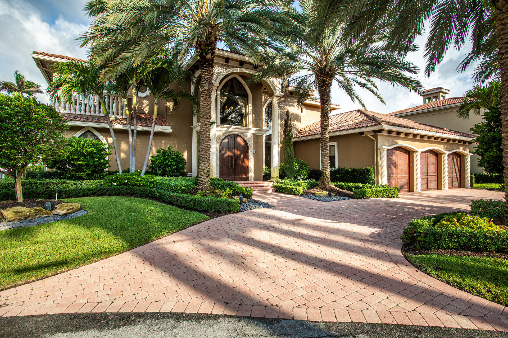 6929 Northeast 8th Drive Boca Raton, FL 33487 - Photo 1 of 20 FRONT