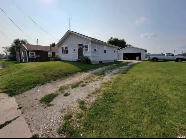 $70,000 | 1517 Monmouth Boulevard, Galesburg, IL 61401