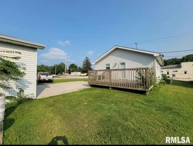 $70,000 | 1517 Monmouth Boulevard, Galesburg, IL 61401